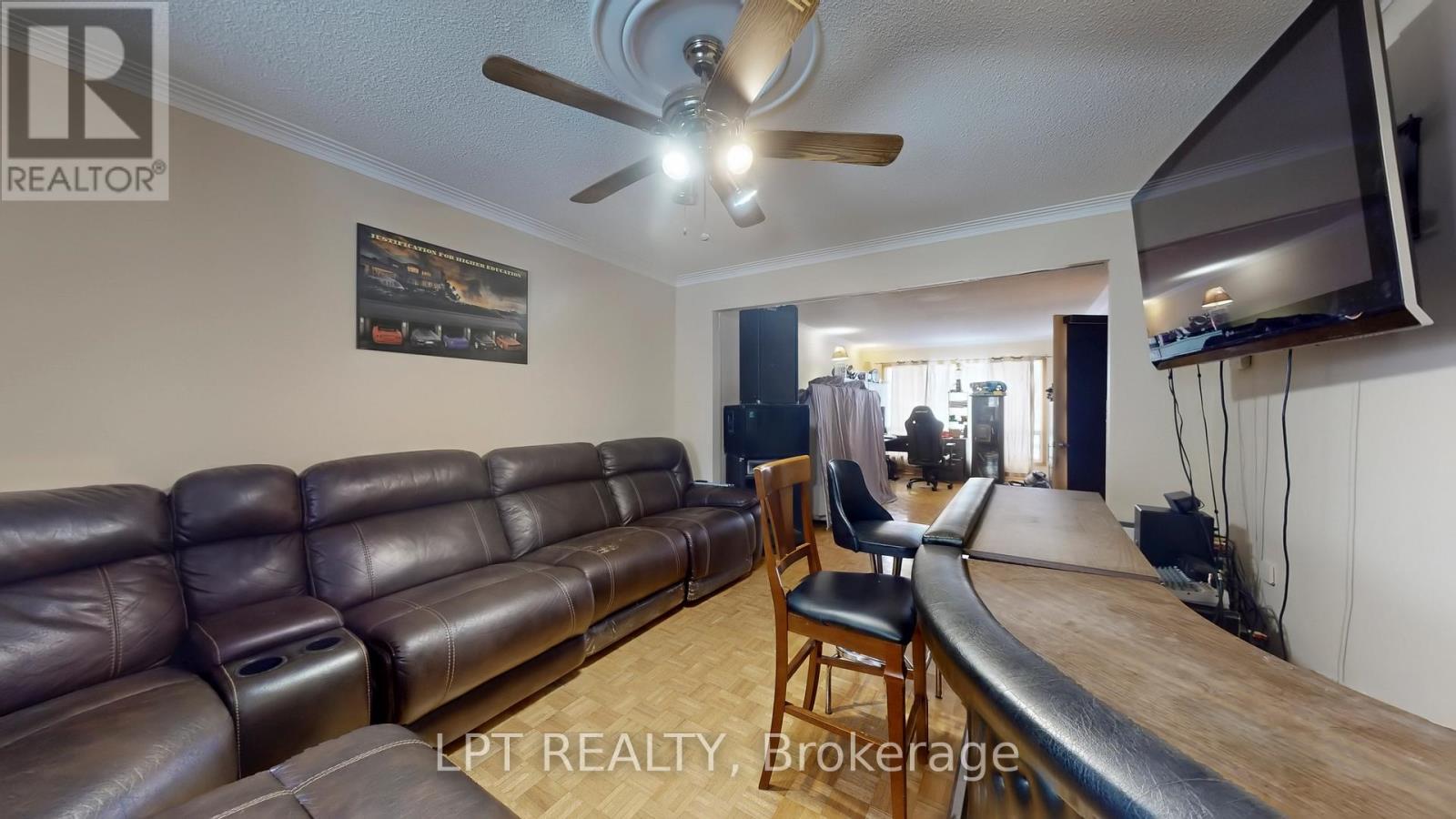 3431 Dorcas Street, Mississauga, Ontario  L4T 1M9 - Photo 6 - W12673712