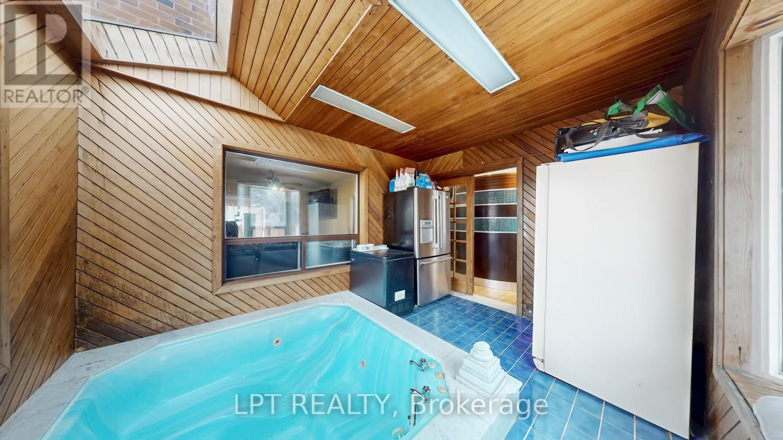 3431 Dorcas Street, Mississauga, Ontario  L4T 1M9 - Photo 17 - W12673712