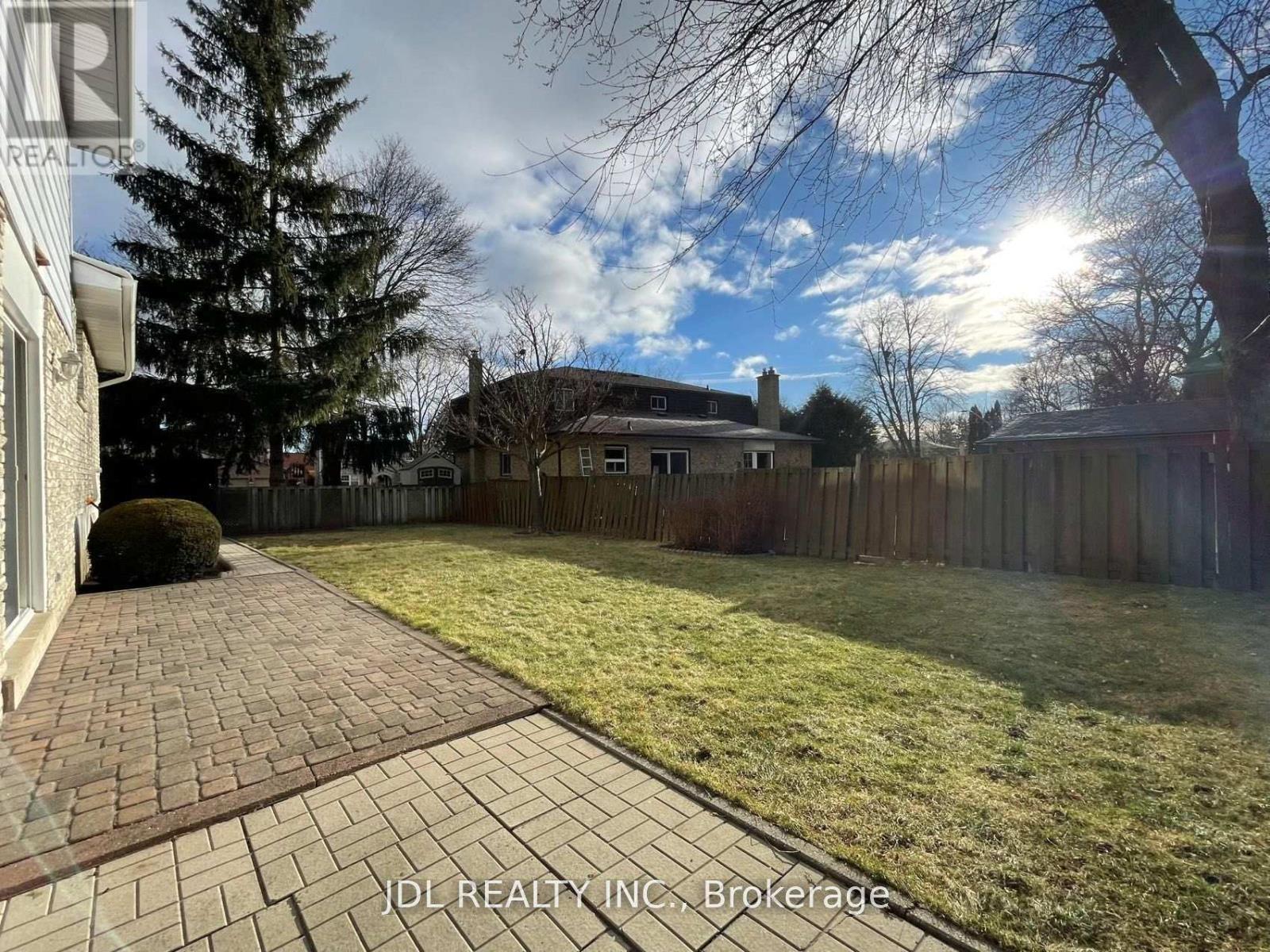 Room A - 39 Bakerdale Road, Markham, Ontario  L3P 1J3 - Photo 10 - N12654504