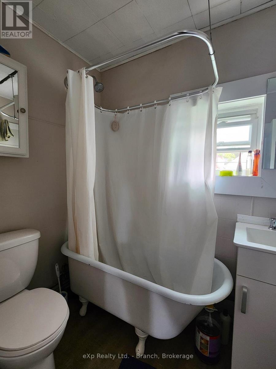 35 Main Street, Kirkland Lake, Ontario  P2N 3E2 - Photo 14 - T12707502