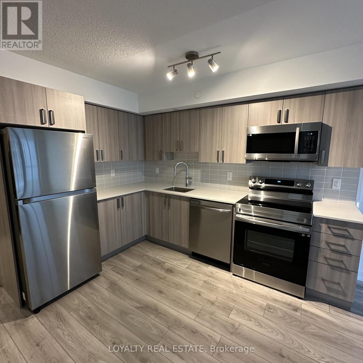 907 - 1455 Celebration Drive, Pickering, Ontario  L1W 1L8 - Photo 3 - E12707488