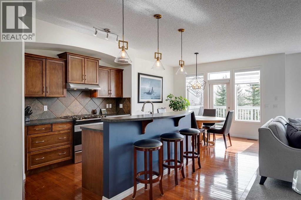 15 Copperfield Close Se, Calgary, Alberta  T2Z 4L2 - Photo 4 - A2278371