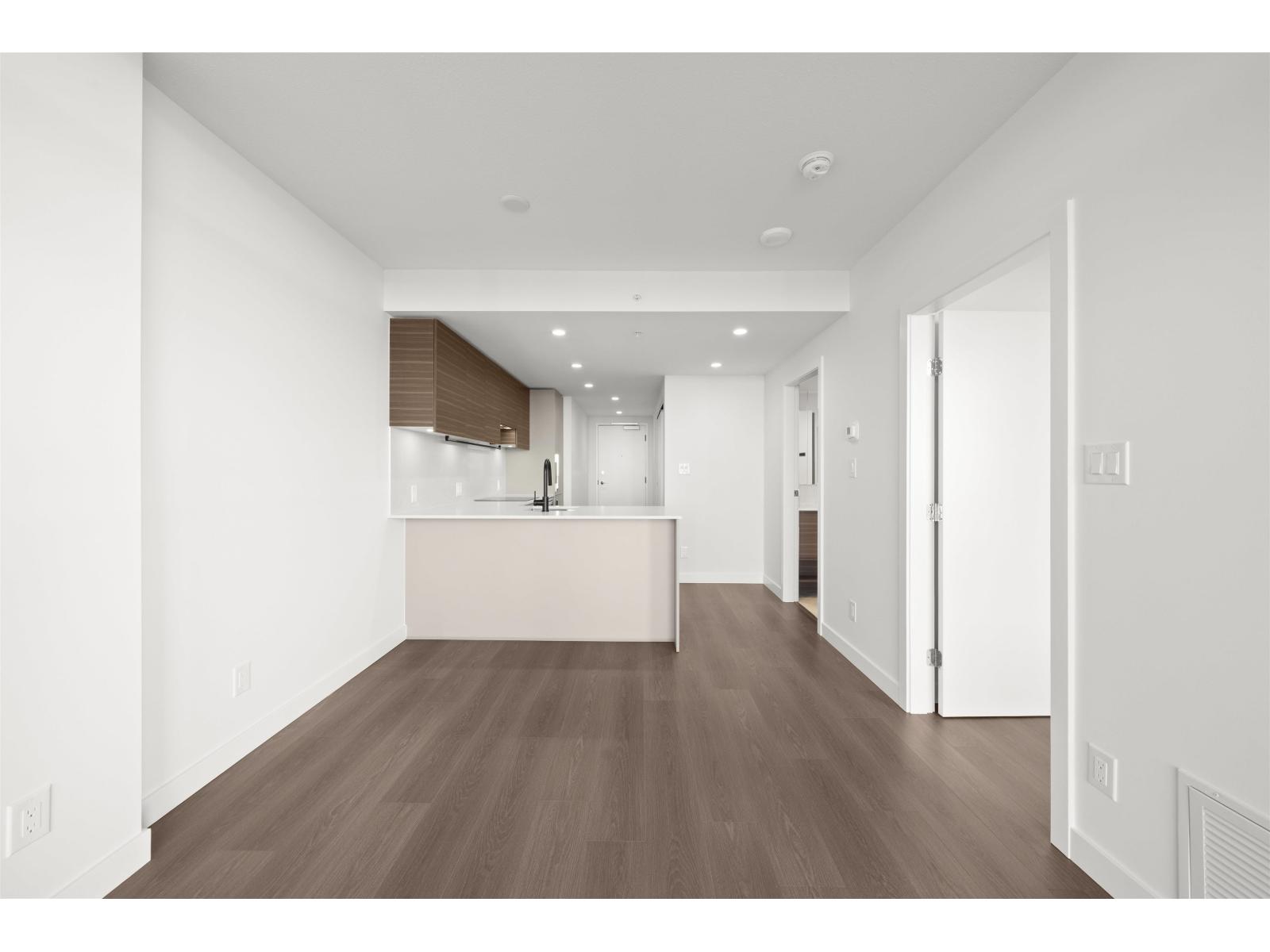 3011 13745 George Junction, Surrey, British Columbia  V3T 4Y3 - Photo 8 - R3078266