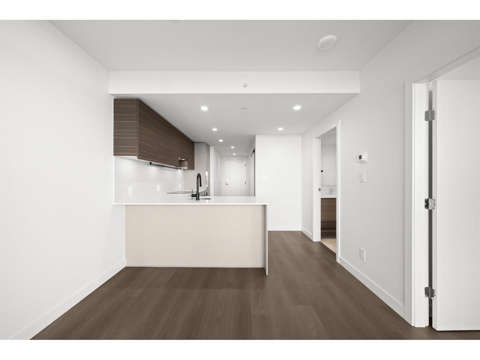 3011 13745 George Junction, Surrey, British Columbia  V3T 4Y3 - Photo 9 - R3078266