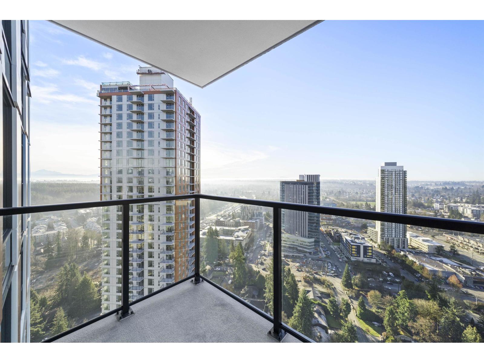 3011 13745 George Junction, Surrey, British Columbia  V3T 4Y3 - Photo 2 - R3078266