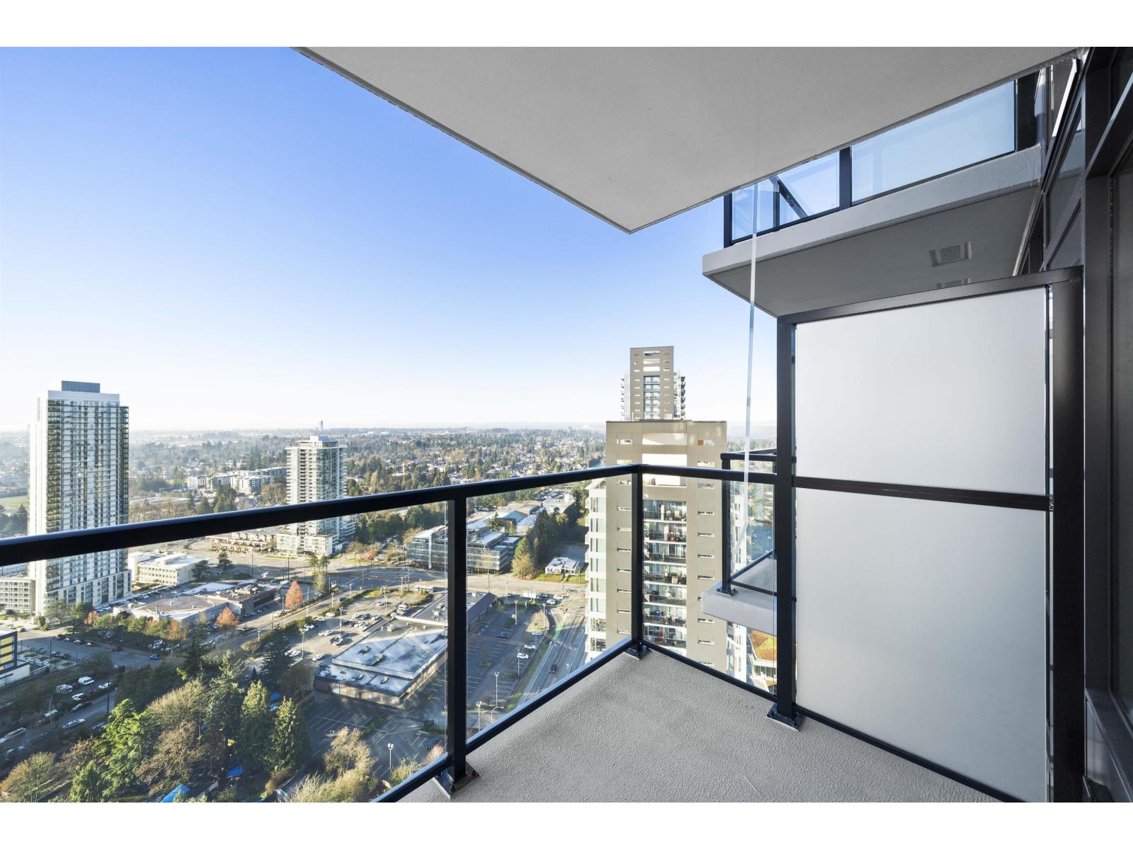 3011 13745 George Junction, Surrey, British Columbia  V3T 4Y3 - Photo 5 - R3078266