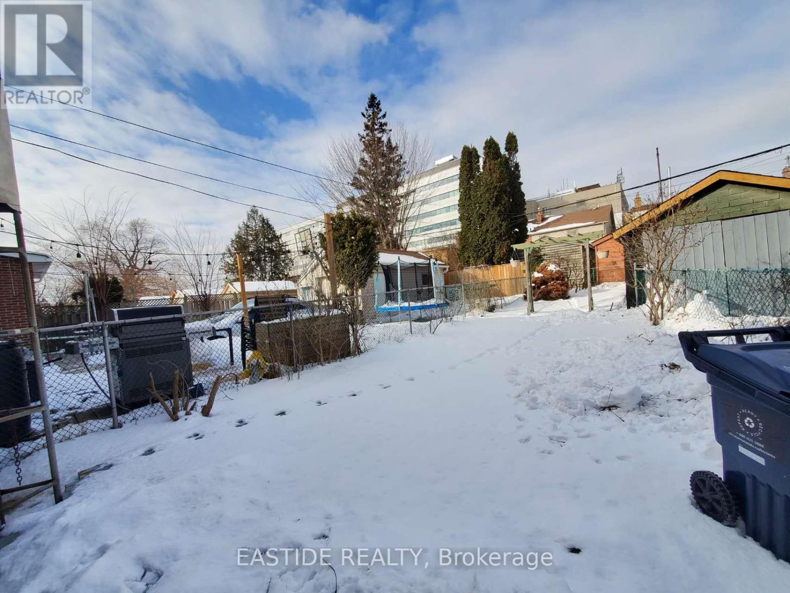 202 Queensdale Avenue, Toronto, Ontario  M4C 2A9 - Photo 50 - E12680226