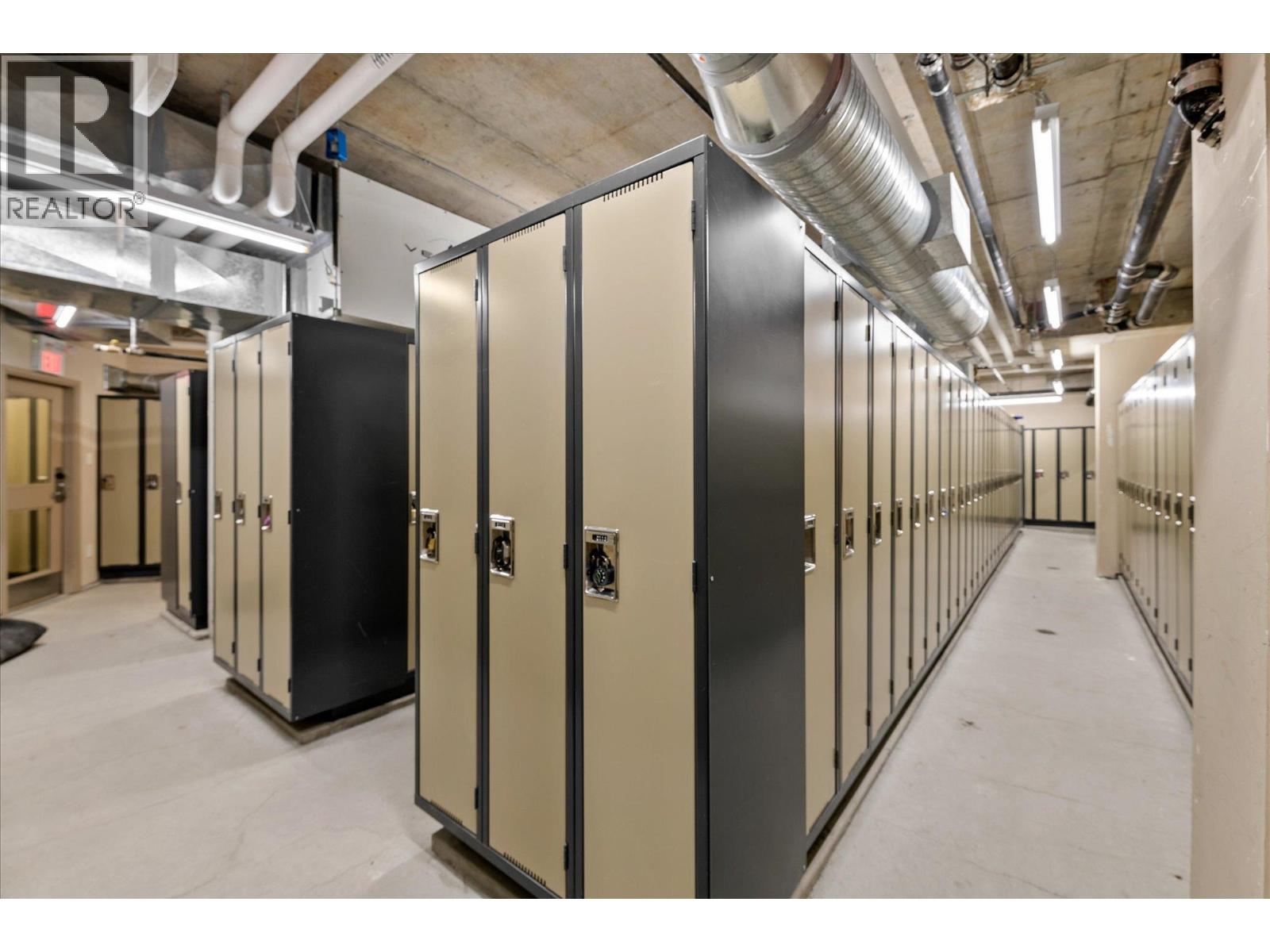 308 D 2020 London Lane, Whistler, British Columbia  V0N 1B2 - Photo 30 - R3080520