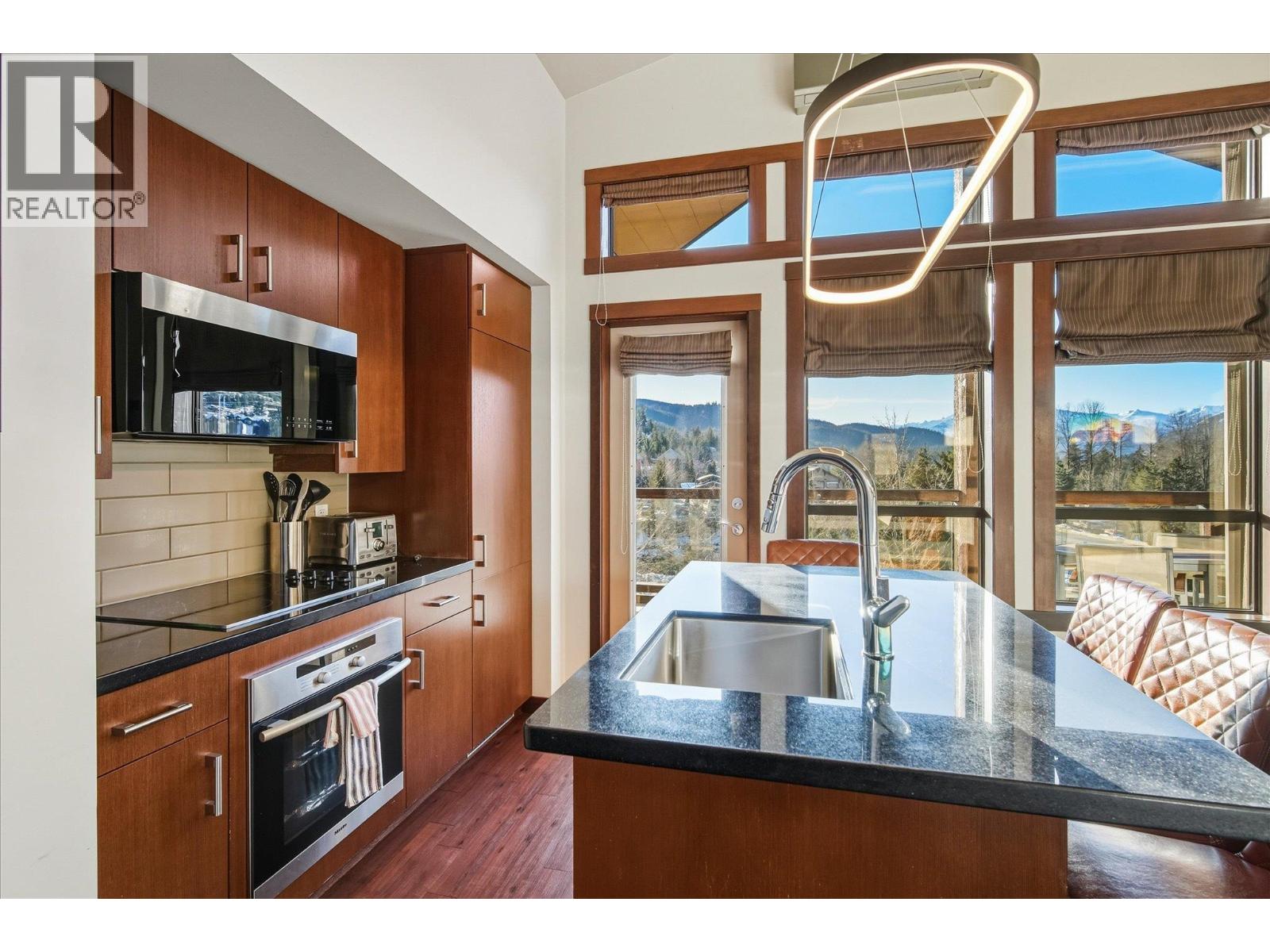 308 D 2020 London Lane, Whistler, British Columbia  V0N 1B2 - Photo 8 - R3080520