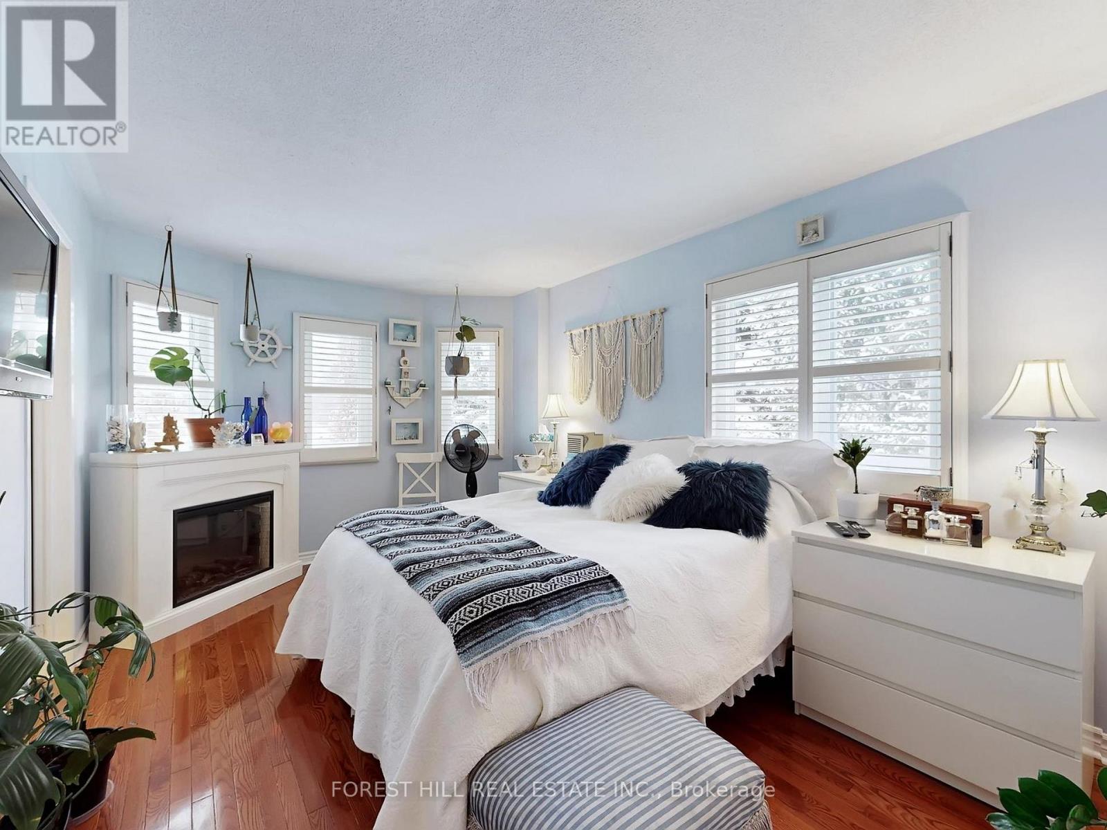 16 Royal Cedar Court, East Gwillimbury, Ontario  L9N 1R7 - Photo 15 - N12707514