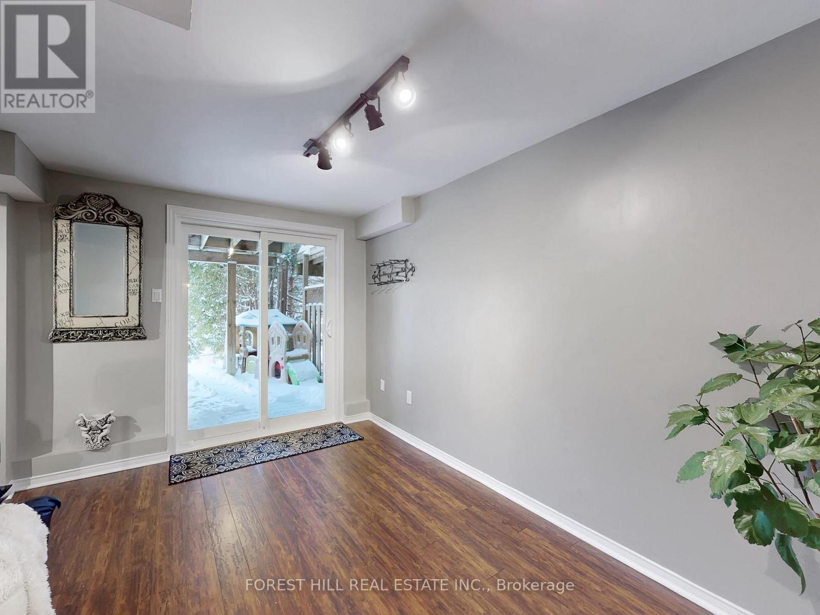 16 Royal Cedar Court, East Gwillimbury, Ontario  L9N 1R7 - Photo 24 - N12707514