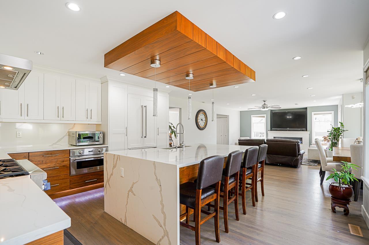 18467 55 Avenue, Surrey, British Columbia  V3S 8S1 - Photo 3 - R3079199