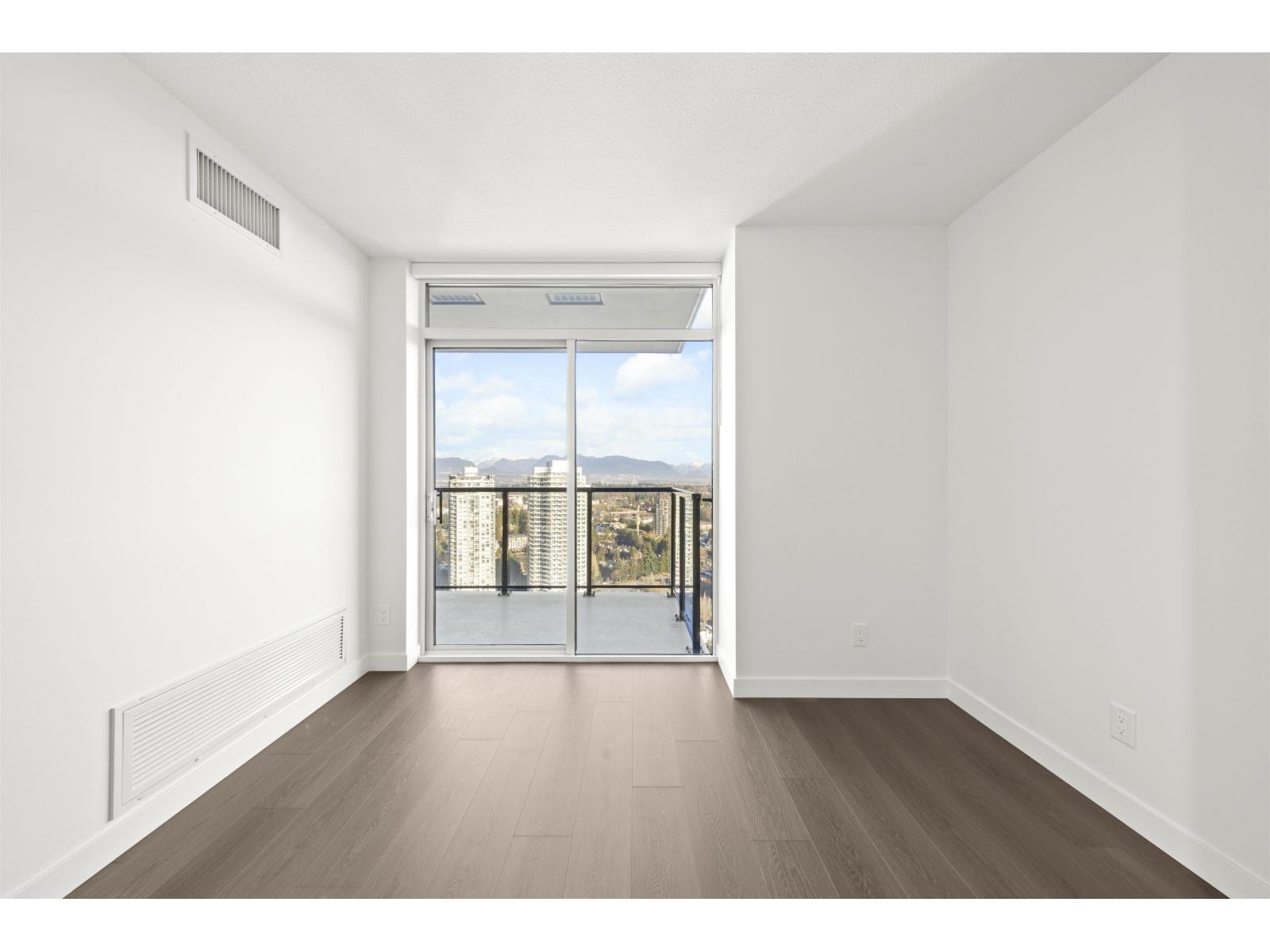 3606 13745 George Junction, Surrey, British Columbia  V3T 4Y3 - Photo 8 - R3078269