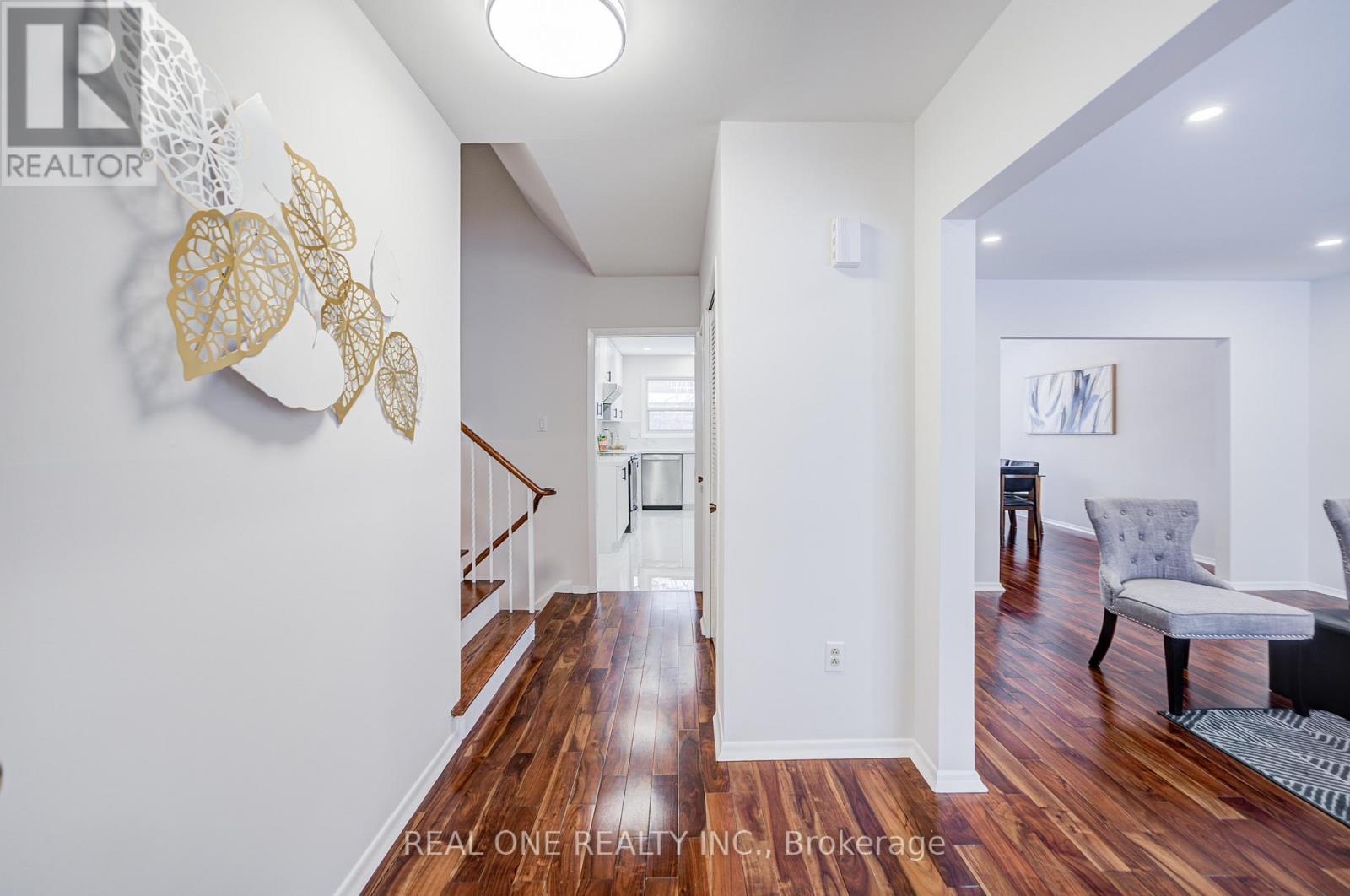 22 Kenmanor Boulevard, Toronto, Ontario  M1W 1R7 - Photo 6 - E12705634