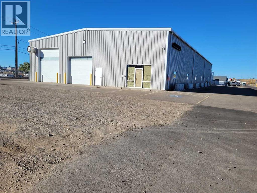 821 17 Street Sw, Medicine Hat, Alberta  T1A 1X9 - Photo 3 - A2246680