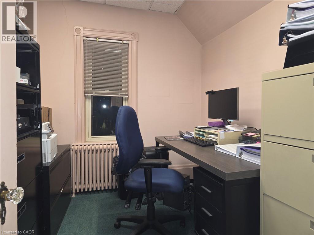 17 Irvin Street, Kitchener, Ontario  N2H 1K6 - Photo 12 - 40799262