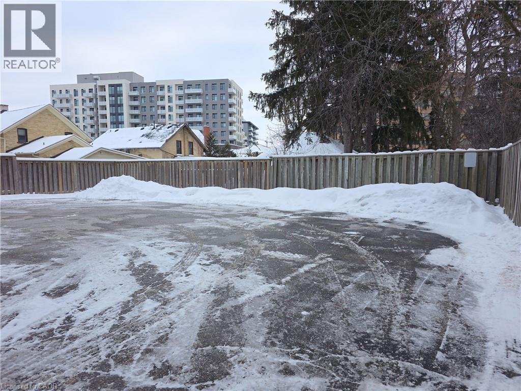 17 Irvin Street, Kitchener, Ontario  N2H 1K6 - Photo 3 - 40799262