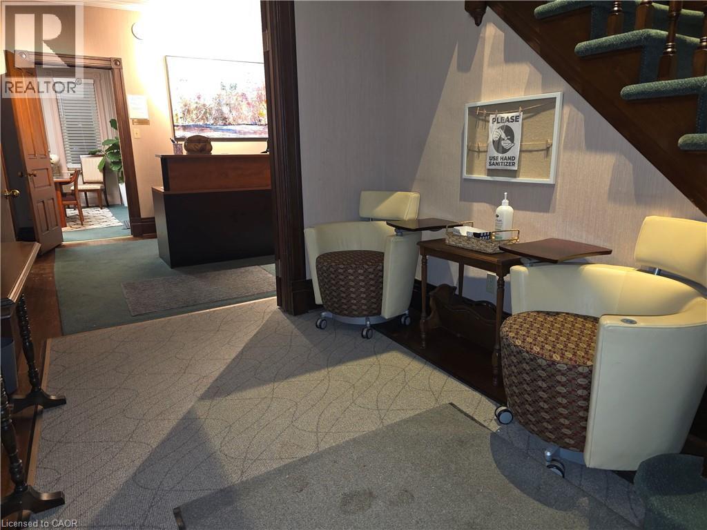 17 Irvin Street, Kitchener, Ontario  N2H 1K6 - Photo 7 - 40799262