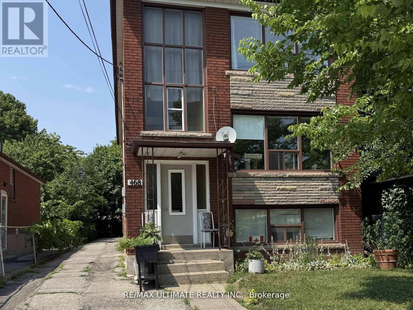 Main - 468 Ridelle Avenue, Toronto, Ontario  M6B 1K5 - Photo 18 - W12645556