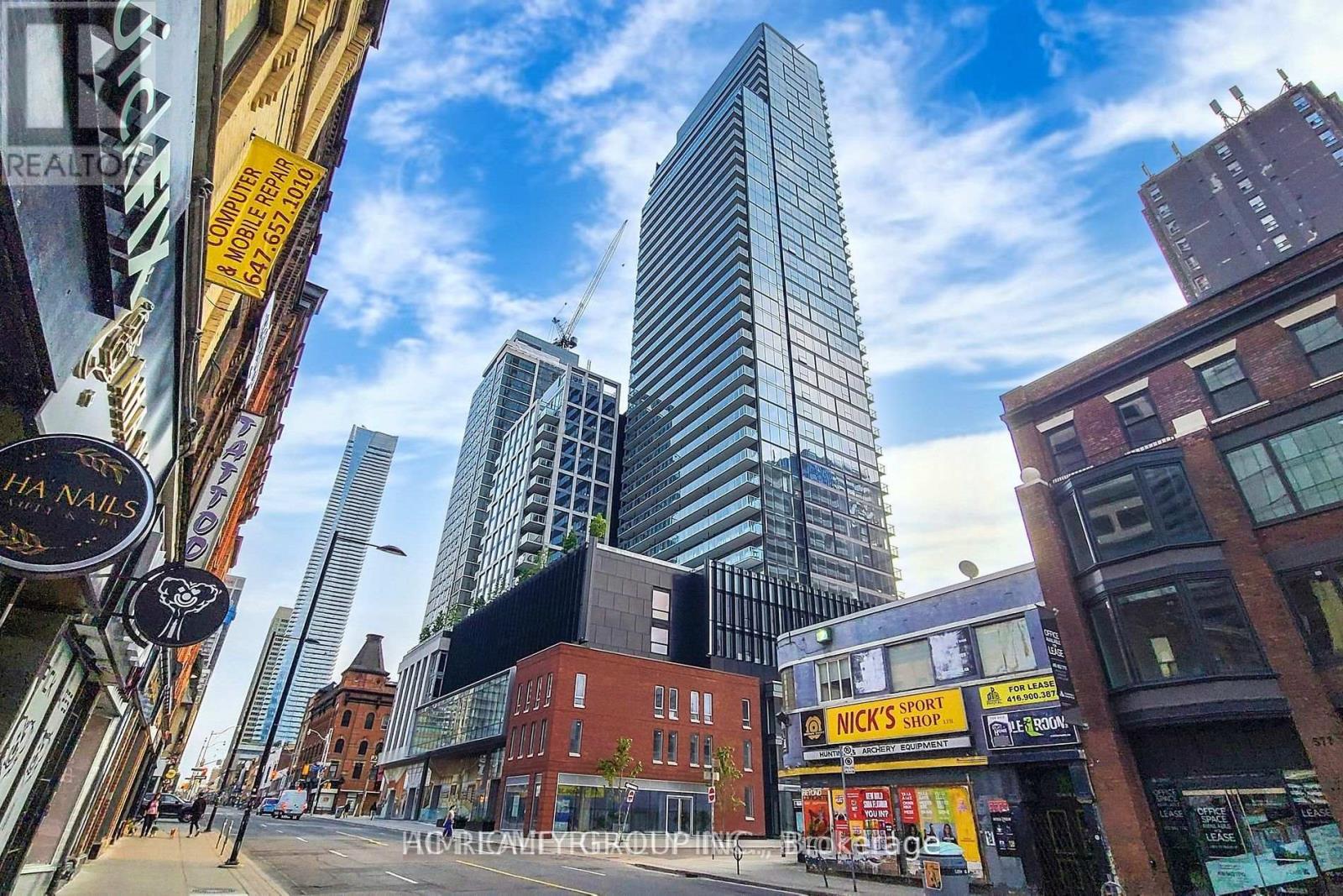 1816 - 1 Gloucester Street, Toronto, Ontario  M4Y 1L8 - Photo 2 - C12707536