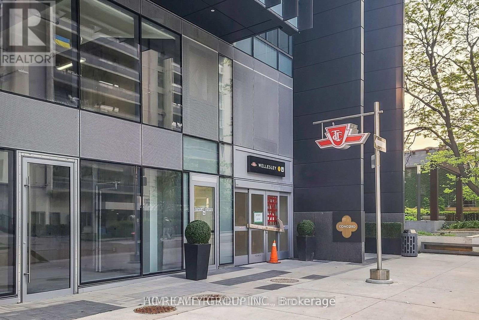 1816 - 1 Gloucester Street, Toronto, Ontario  M4Y 1L8 - Photo 3 - C12707536