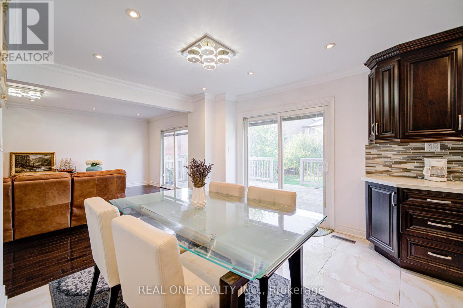 72 Highgate Drive, Markham, Ontario  L3R 3R9 - Photo 17 - N12707522