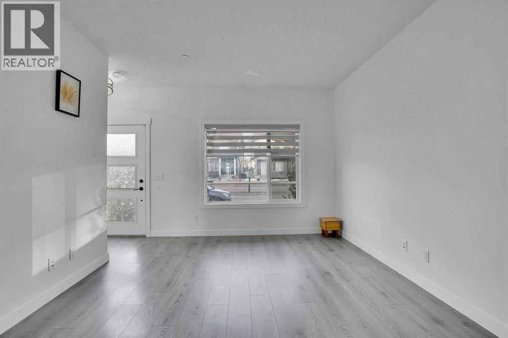131 Lucas Boulevard, Calgary, Alberta  T3P 1H9 - Photo 7 - A2272583