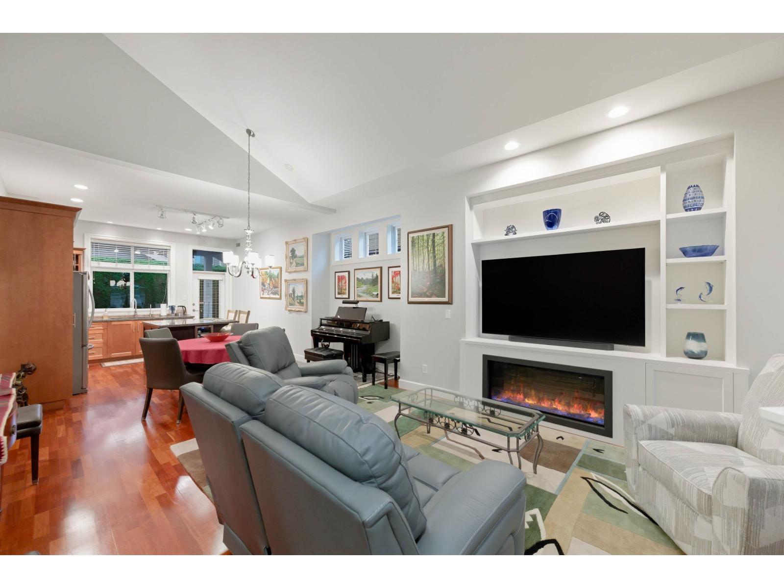 41 14655 32 Avenue, Surrey, British Columbia  V4P 3R6 - Photo 4 - R3070409