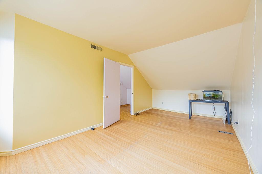9865 85 Avenue, Edmonton, Alberta T6E 2J5 - Photo 49 - 43688833