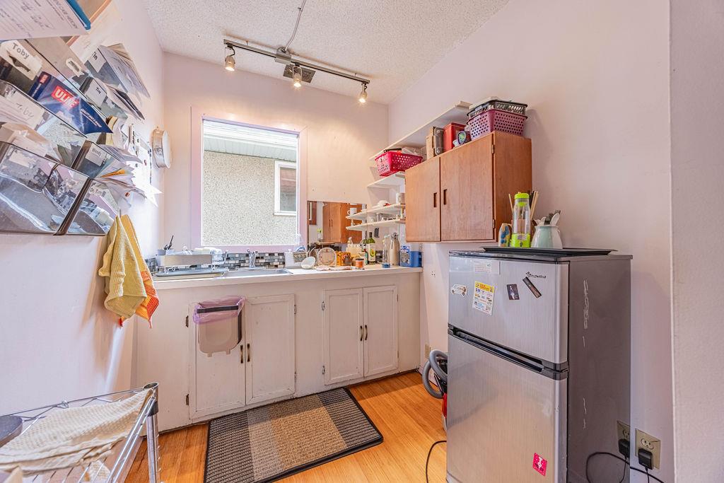 9865 85 Avenue, Edmonton, Alberta T6E 2J5 - Photo 19 - 43688833