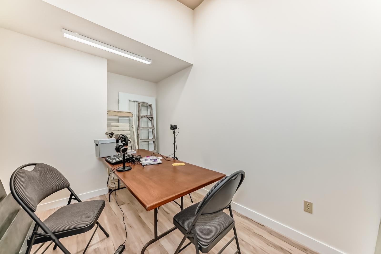 10086  164 Street NW, Edmonton, Alberta  T5P 4Y3 - Photo 24 - 43688959