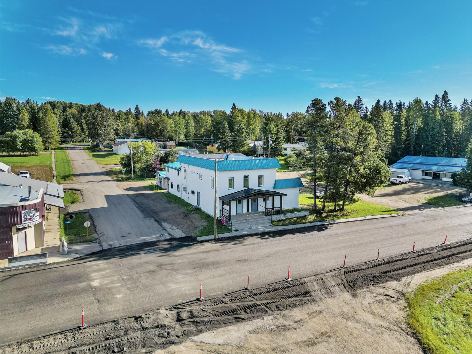 102  2 Avenue, Winfield, Alberta  T0C 2X0 - Photo 7 - 43689752