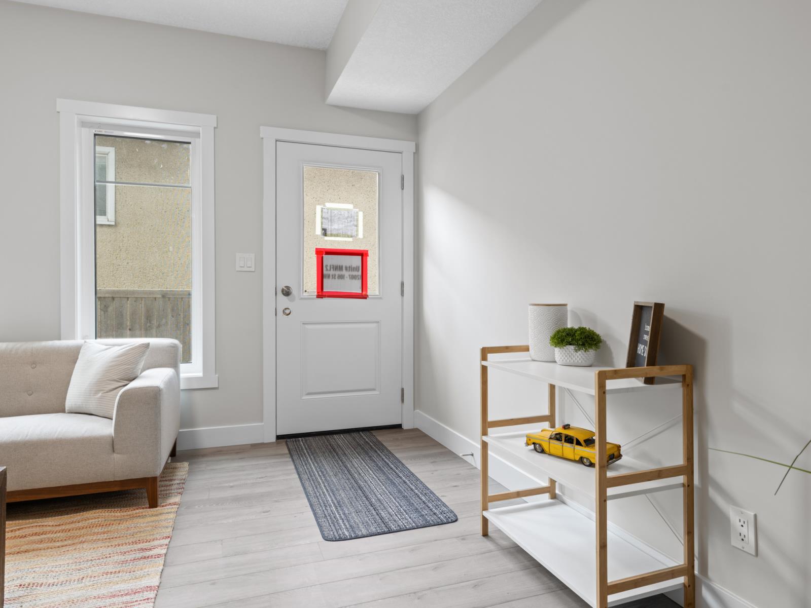 12007  106 Street, Edmonton, Alberta  T5G 2R5 - Photo 6 - 43690214