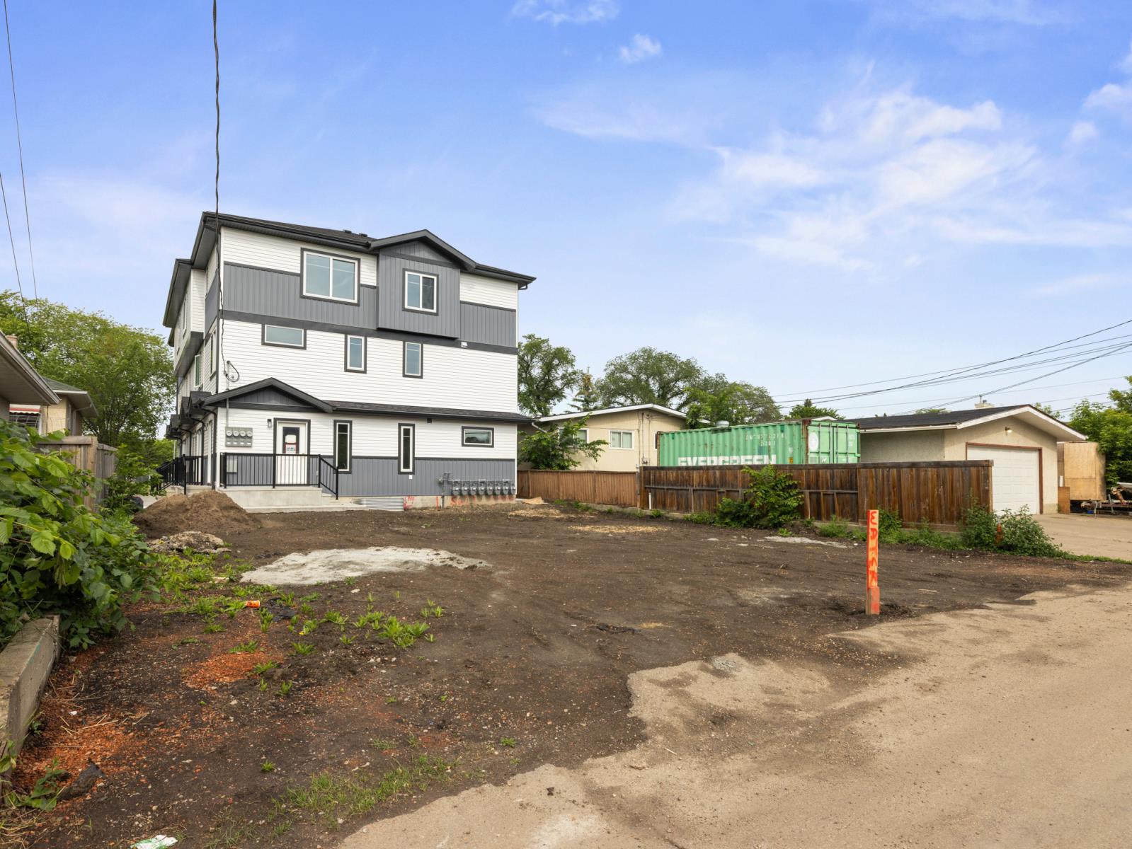 12007  106 Street, Edmonton, Alberta  T5G 2R5 - Photo 1 - 43690214