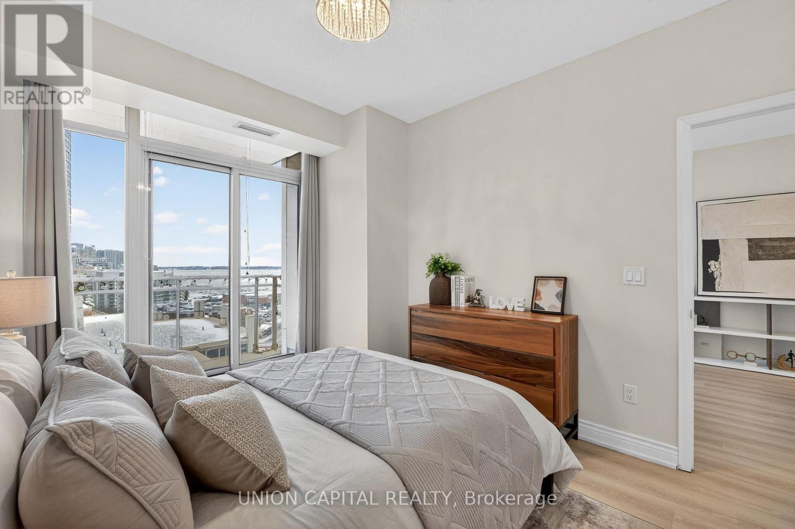 1501 - 21 Grand Magazine Street, Toronto, Ontario  M5V 1B5 - Photo 13 - C12707466