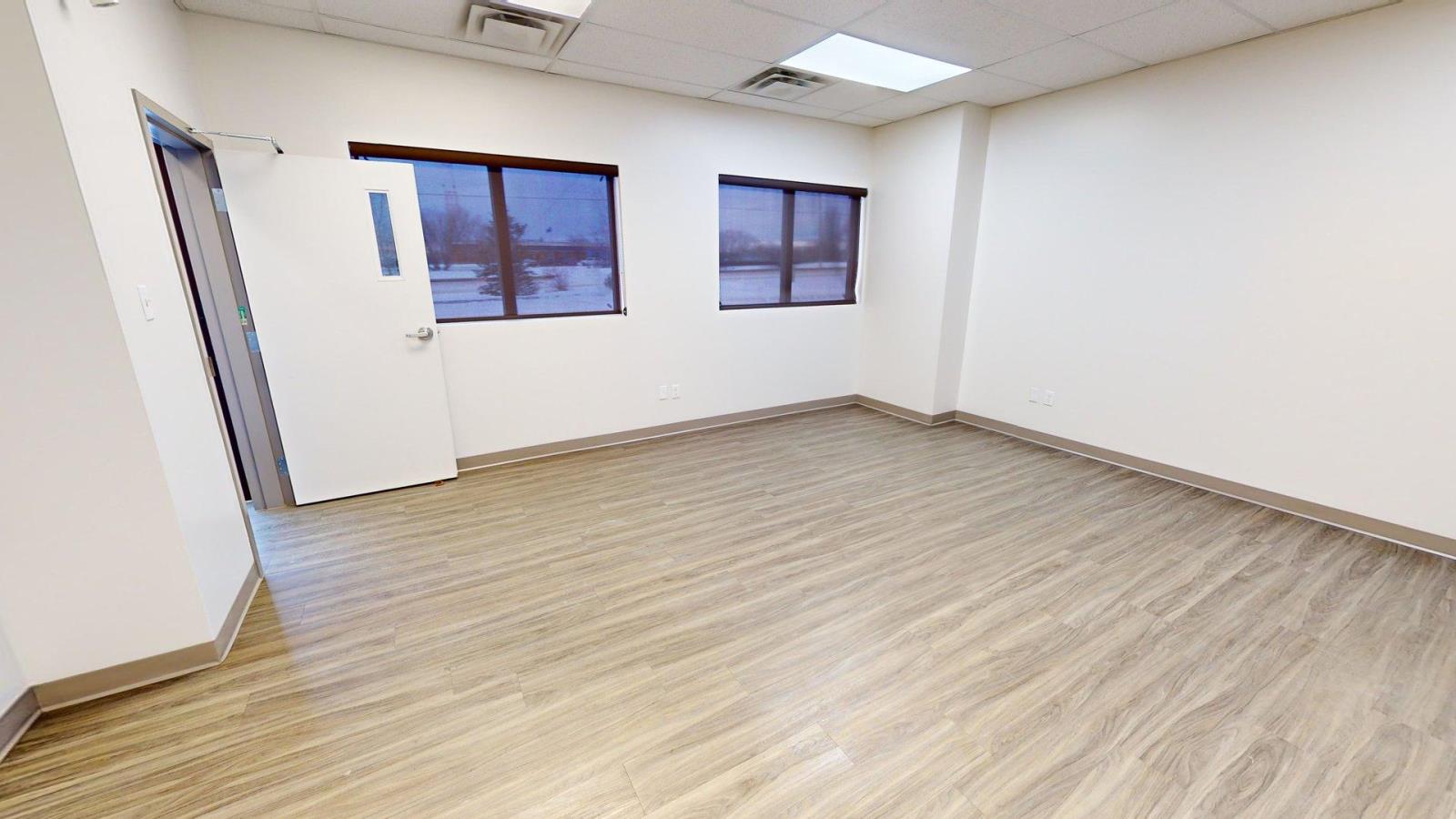 B20 6426  50 Avenue, Drayton Valley, Alberta  T7A 0C1 - Photo 3 - 43691153