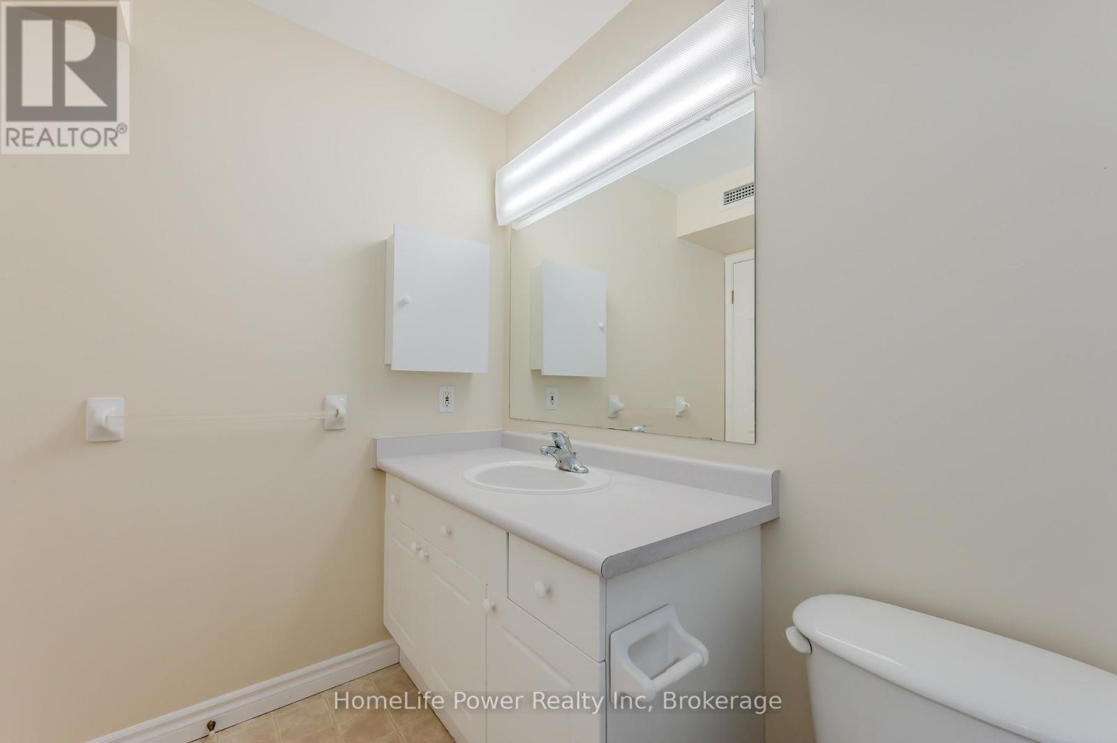 506 - 20 St George Street, Kitchener, Ontario  N2G 2S7 - Photo 10 - X11995491