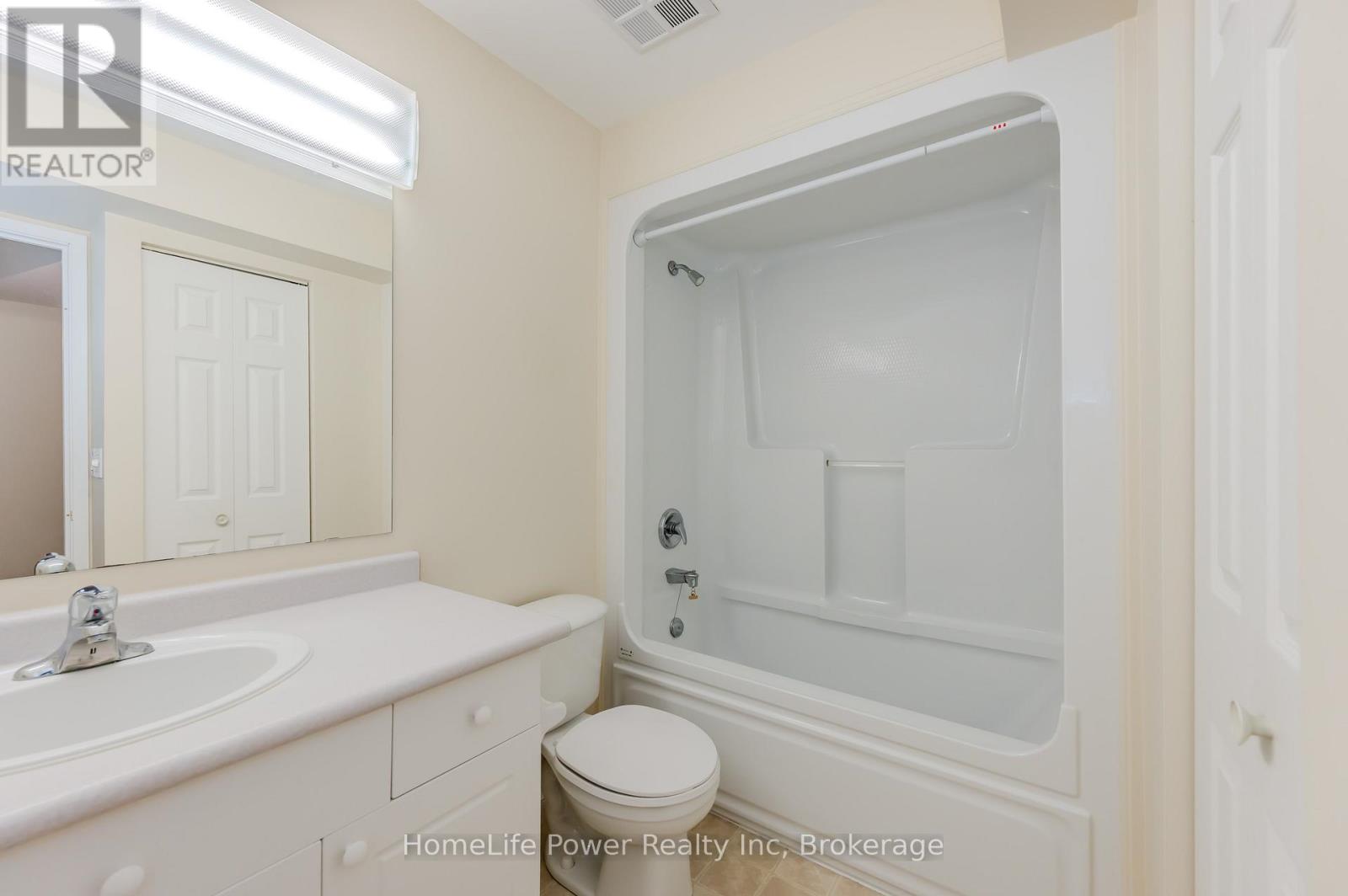 506 - 20 St George Street, Kitchener, Ontario  N2G 2S7 - Photo 9 - X11995491