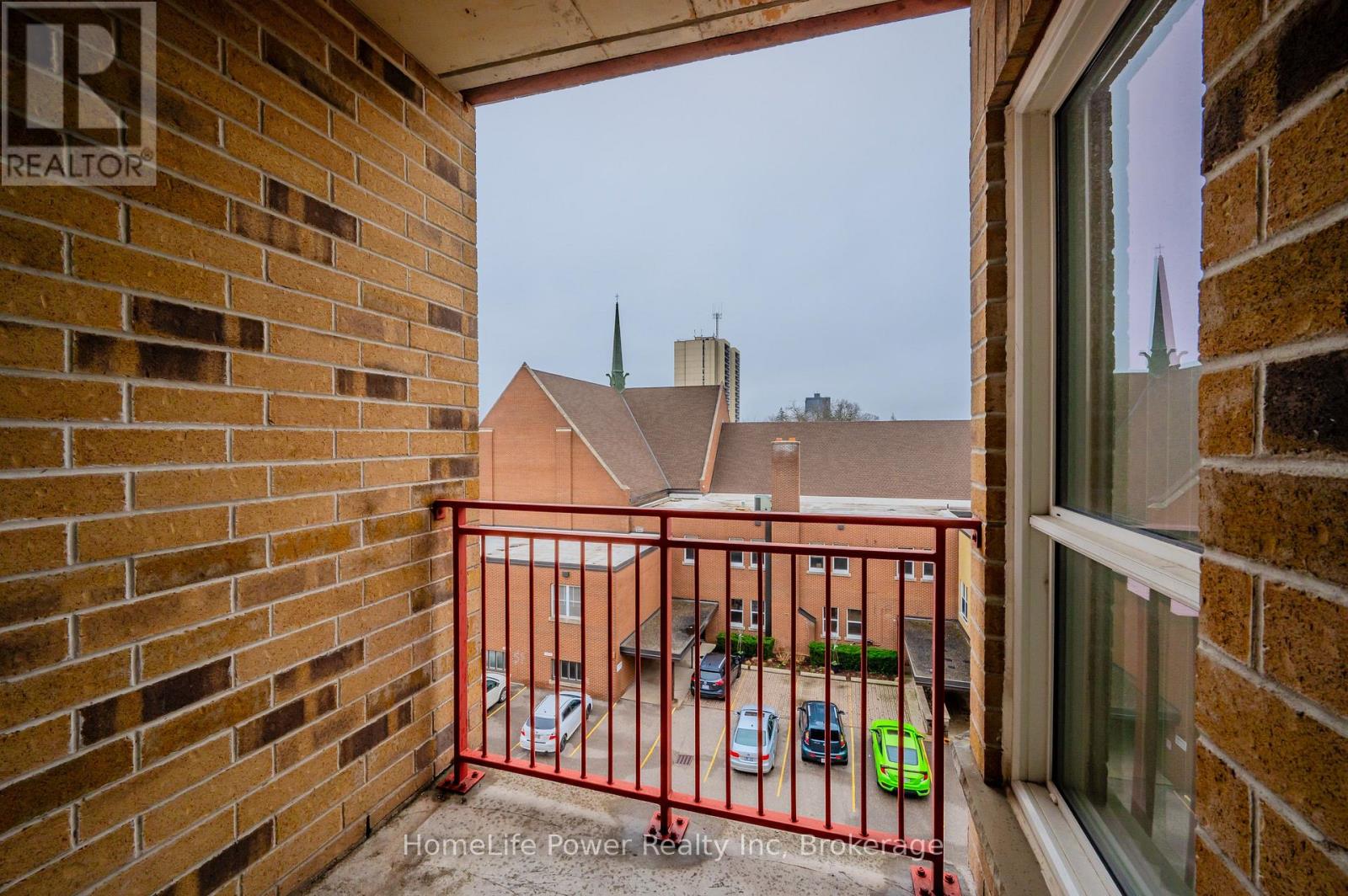 506 - 20 St George Street, Kitchener, Ontario  N2G 2S7 - Photo 4 - X11995491