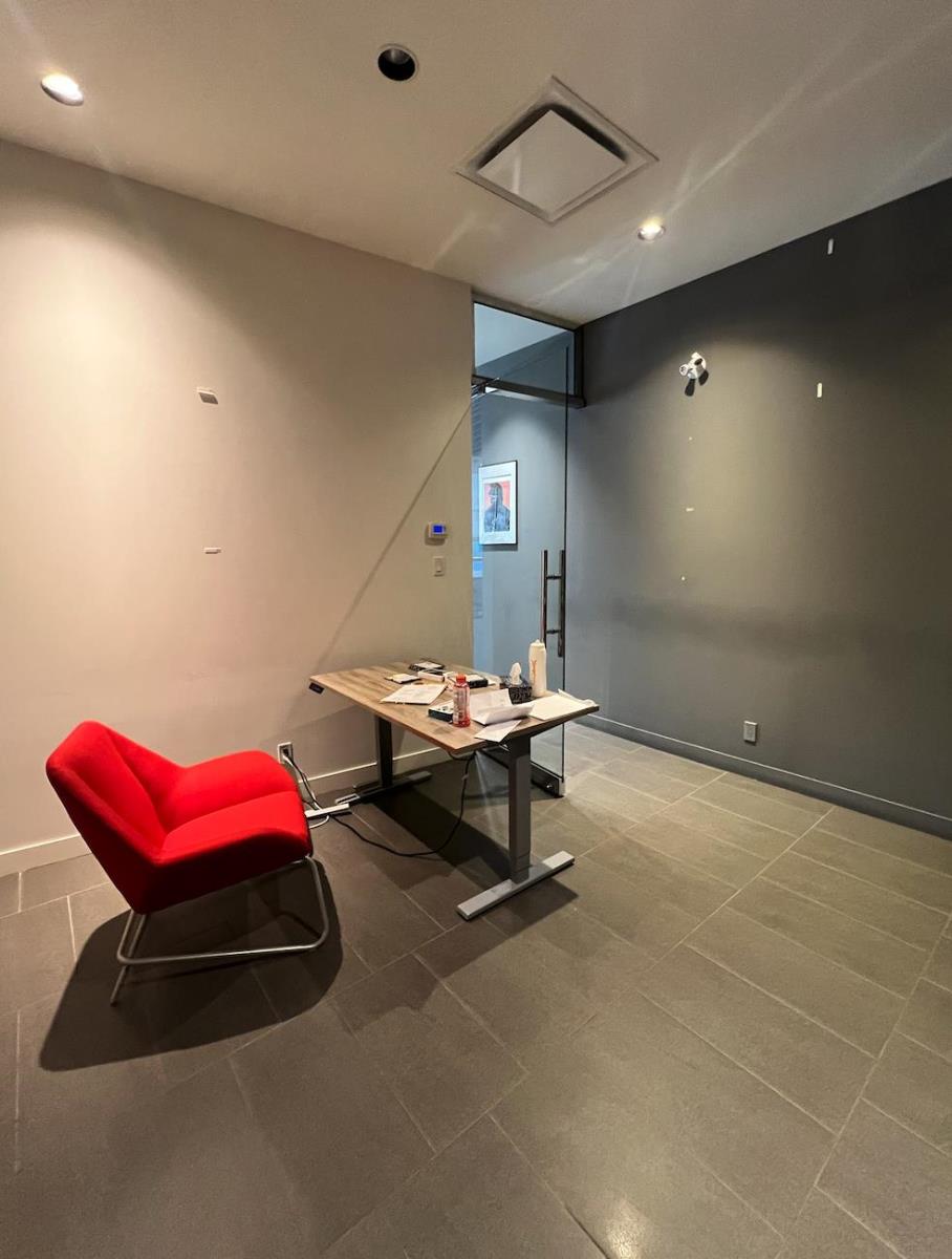 11956  Jasper Avenue NW, Edmonton, Alberta  T5K 0P1 - Photo 4 - 43972688