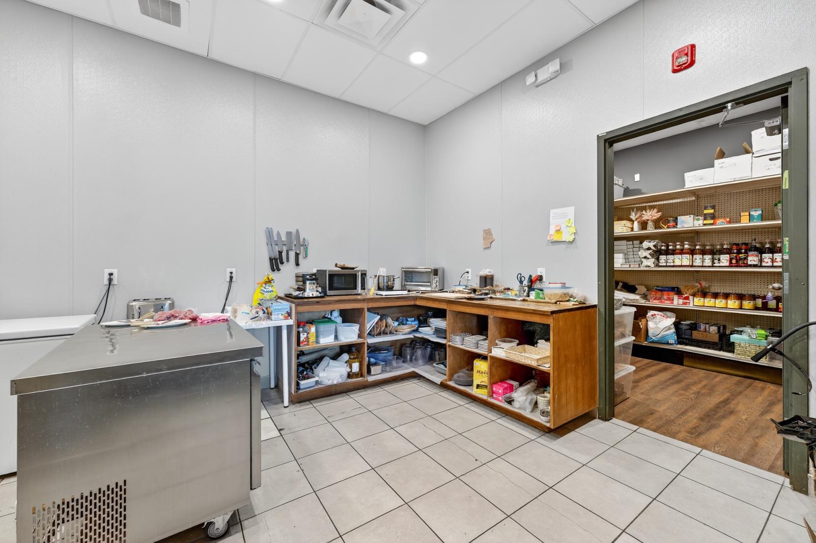 8278  175 St NW, Edmonton, Alberta  T5T 1V1 - Photo 33 - 43967370