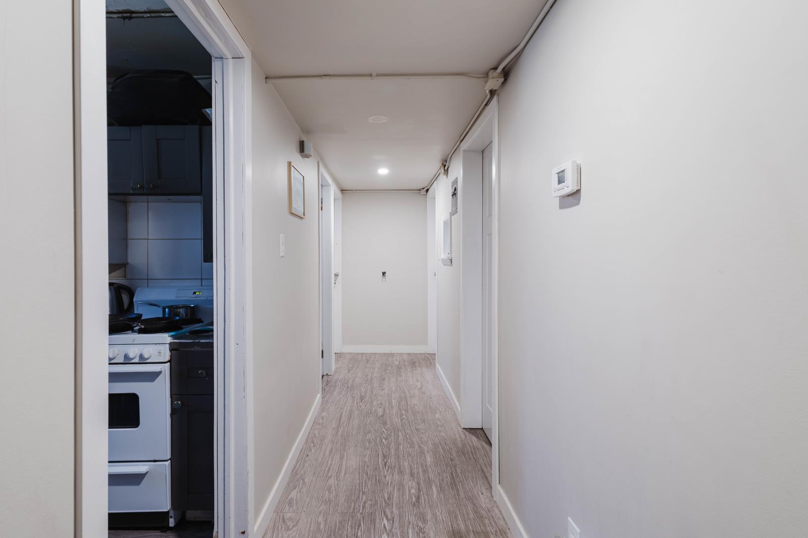 8504  98 Street, Edmonton, Alberta  T6E 3M3 - Photo 33 - 44046325