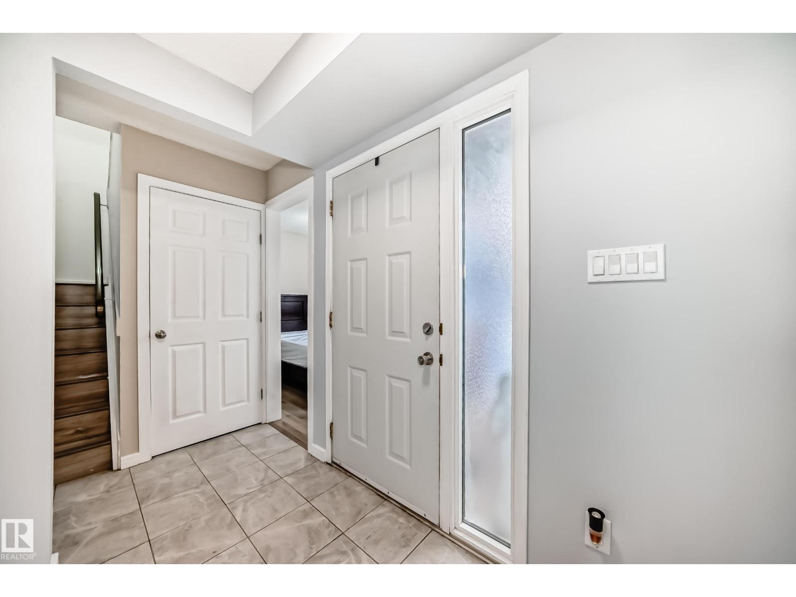 6010 Mill Woods Rd S Nw, Edmonton, Alberta  T6L 1N5 - Photo 3 - E4462137