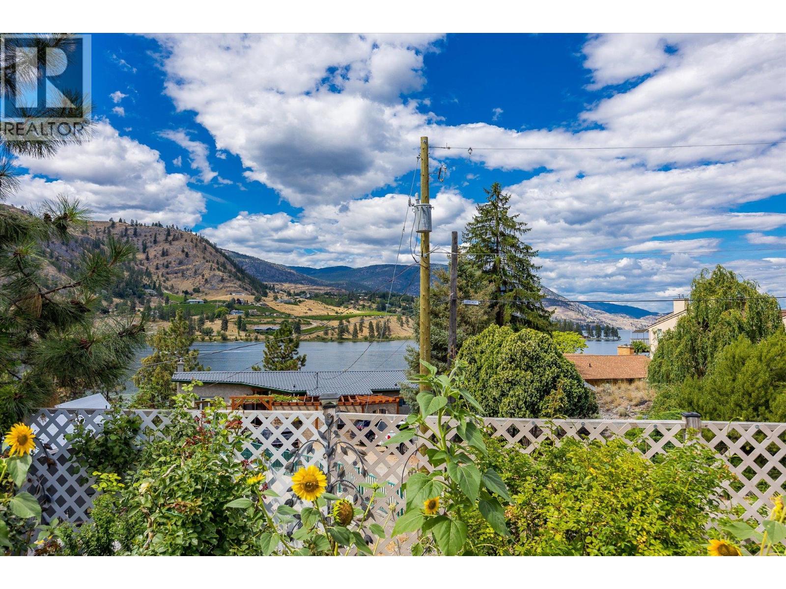 515 Philpott Road, Okanagan Falls, British Columbia  V0H 1R5 - Photo 2 - 10373030