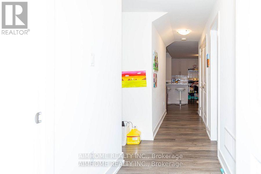 16 - 8 Sayers Lane, Richmond Hill, Ontario  L4E 1J4 - Photo 10 - N12707564