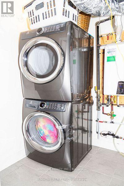 16 - 8 Sayers Lane, Richmond Hill, Ontario  L4E 1J4 - Photo 14 - N12707564