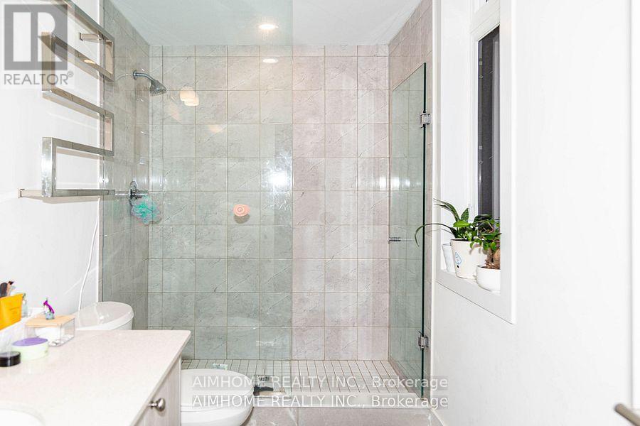 16 - 8 Sayers Lane, Richmond Hill, Ontario  L4E 1J4 - Photo 15 - N12707564