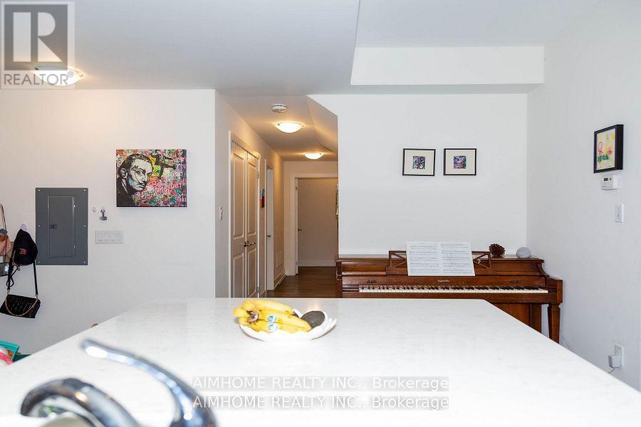 16 - 8 Sayers Lane, Richmond Hill, Ontario  L4E 1J4 - Photo 7 - N12707564