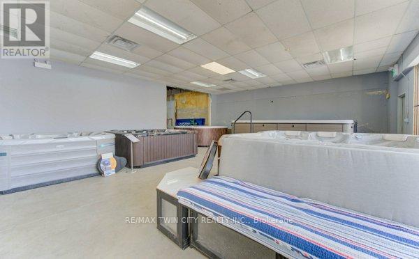 40 Lancaster Street W, Kitchener, Ontario  N2H 4S9 - Photo 7 - X12707560