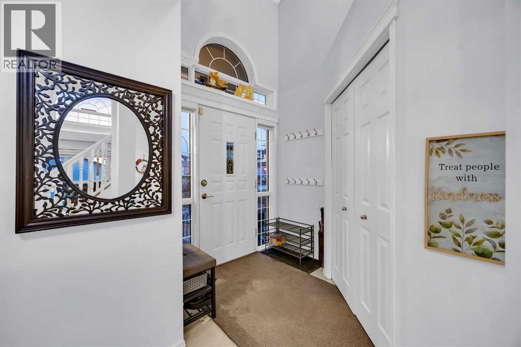 60 Tuscarora Way Nw, Calgary, Alberta  T3L 2G9 - Photo 2 - A2272020